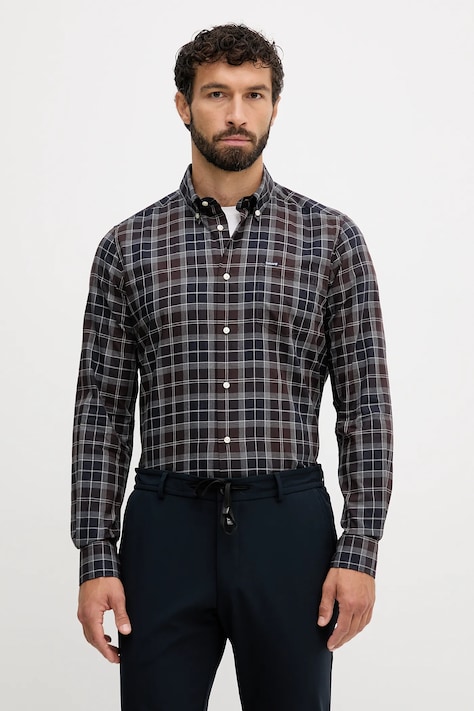 Bavlnená košeľa Barbour hnedá farba, slim, s golierom button-down