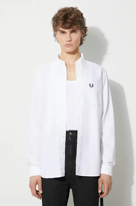 Памучна риза Fred Perry мъжка в бяло със стандартна кройка с яка с копче M5684.100