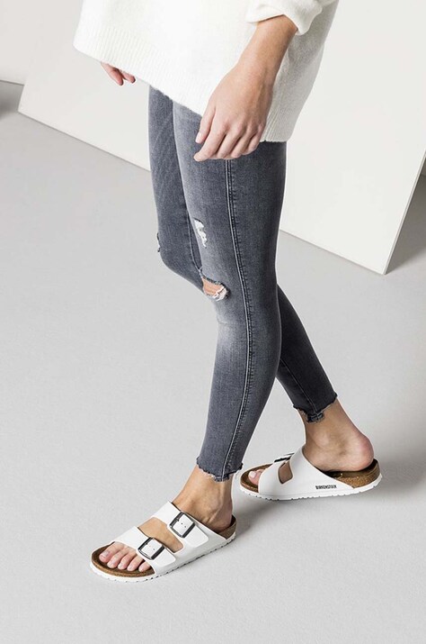 Шльопанці Birkenstock Arizona BF — AW23-KLD01E, білий — фото 6