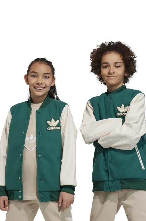 Otroška bomber jakna adidas Originals zelena barva
