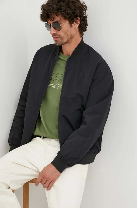 Куртка-бомбер United Colors of Benetton чоловічий колір чорний перехідна