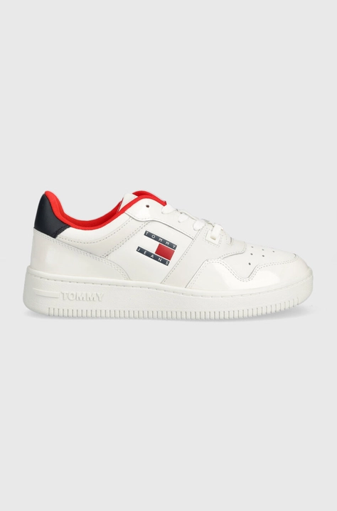 Δερμάτινα αθλητικά παπούτσια Tommy Jeans TJW RETRO BASKET GLOSSY χρώμα: άσπρο, EN0EN02206