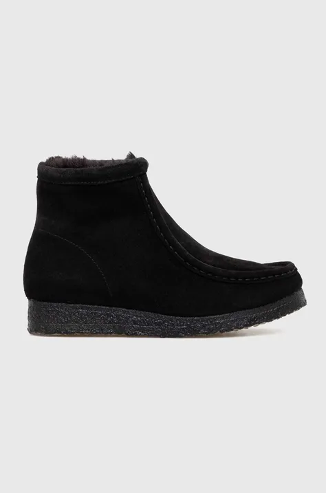 Semišové boty Clarks Wallabee Hi dámské, černá barva, na plochém podpatku, zateplené, 26169534
