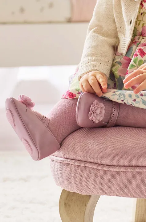 Бебешки обувки Mayoral Newborn в розово