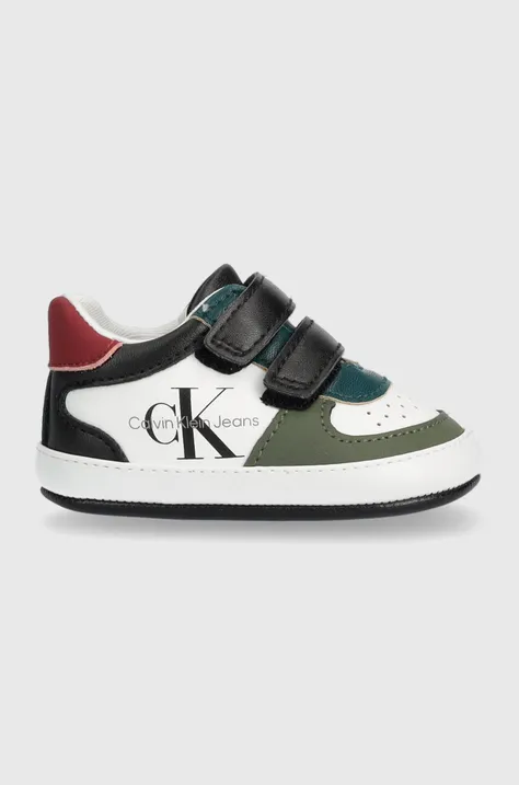 Čevlji za dojenčka Calvin Klein Jeans zelena barva