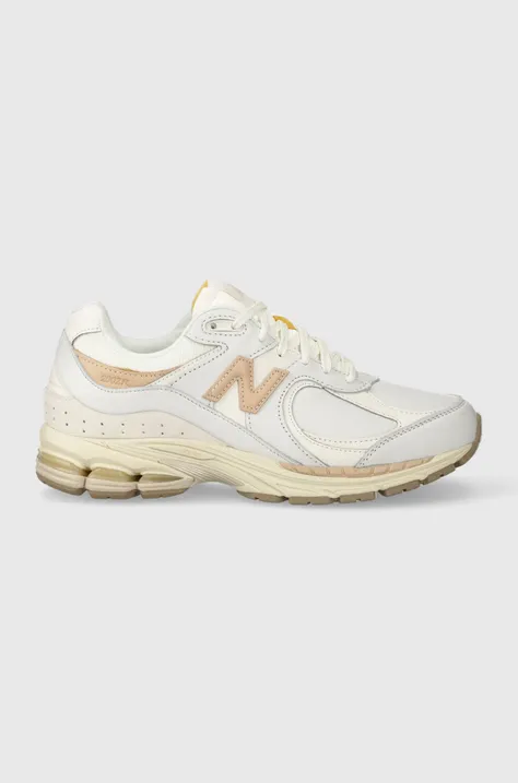 Kožené tenisky New Balance 2002 biela farba