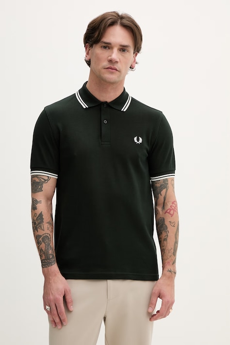 Памучна тениска с яка Fred Perry в зелено с апликация M3600.T50