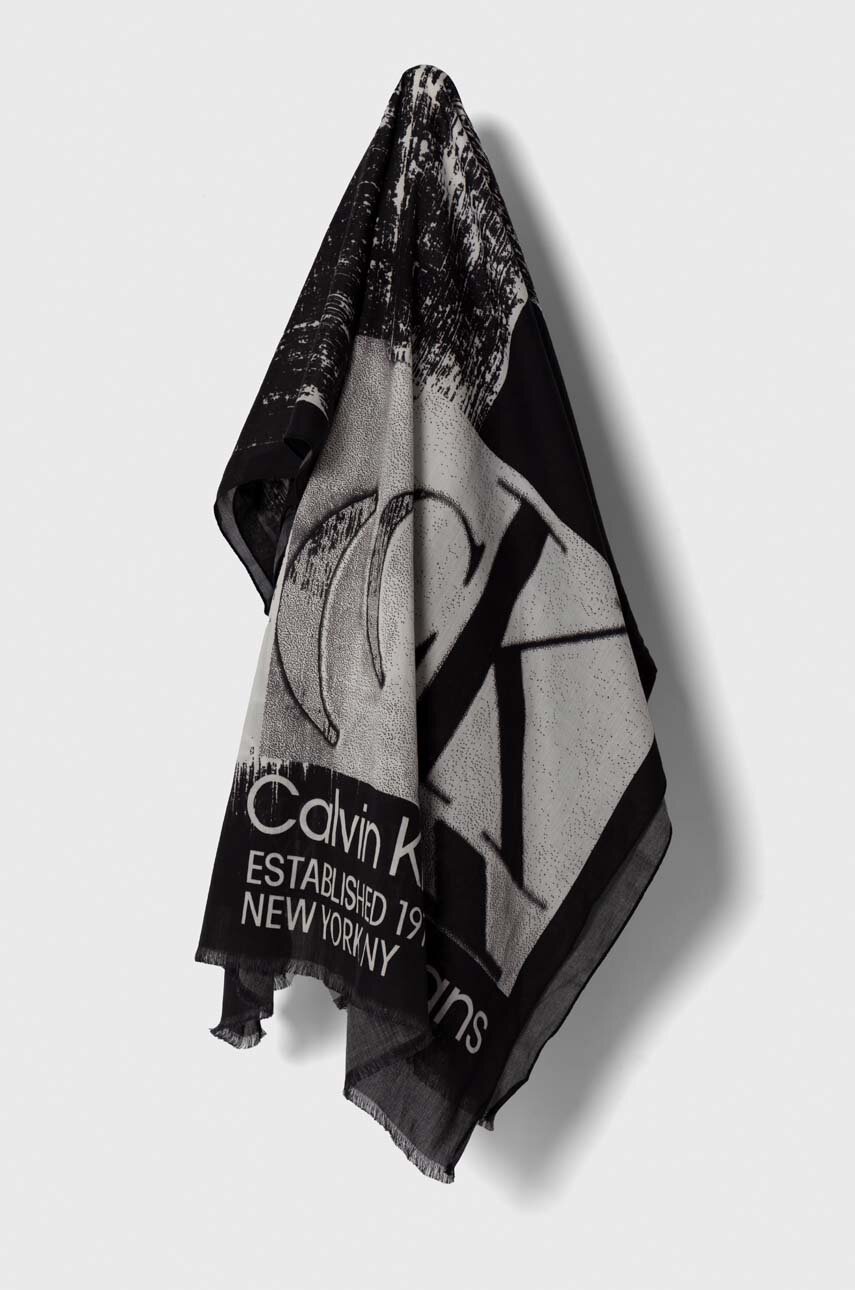Bombažen šal Calvin Klein Jeans črna barva