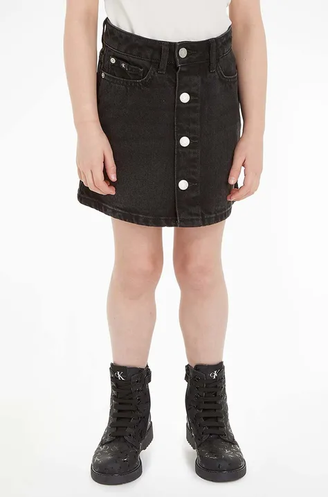 Детска дънкова пола Calvin Klein Jeans в черно къса със стандартна кройка