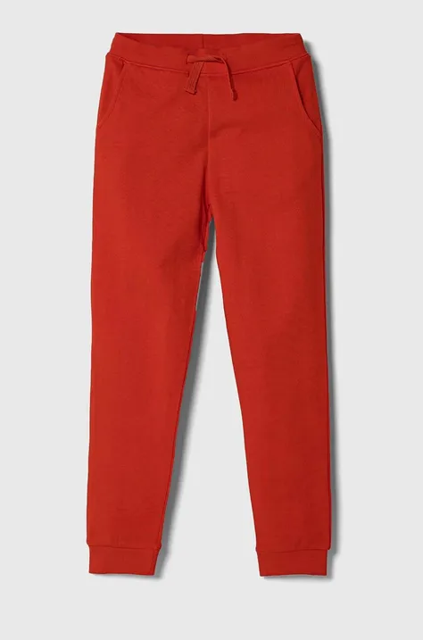 Παιδικό βαμβακερό παντελόνι Guess χρώμα: κόκκινο
