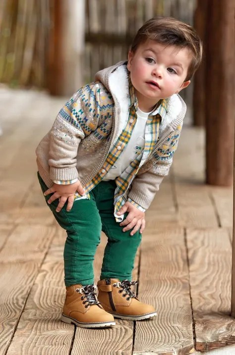 Mayoral spodnie niemowlęce kolor zielony gładkie