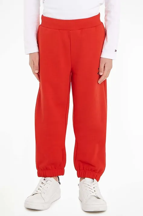 Tommy Hilfiger spodnie dresowe dziecięce kolor czerwony z aplikacją