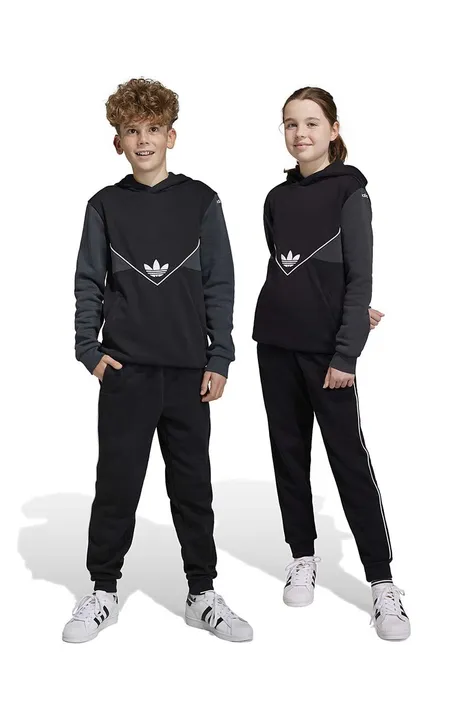 Детски спортен панталон adidas Originals в черно с изчистен дизайн