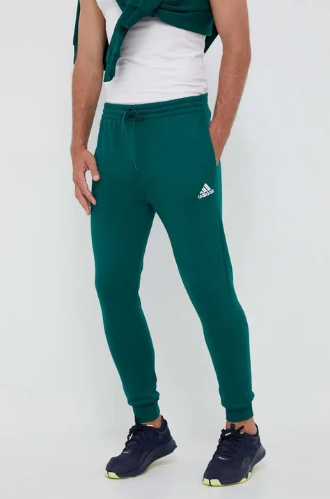 Спортен панталон adidas 0 в зелено с изчистен дизайн IJ8892