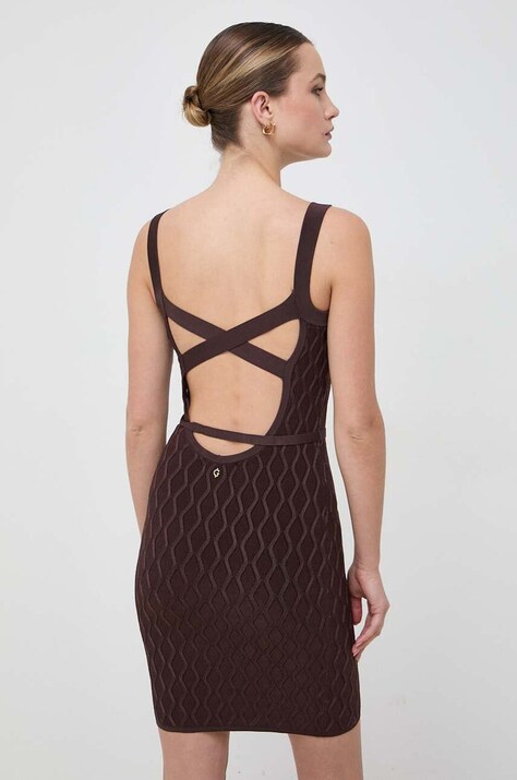 Guess rochie culoarea maro, mini, mulată