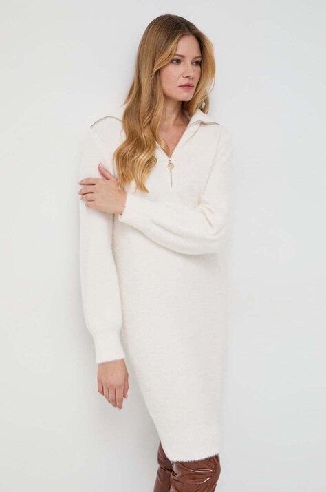 Рокля Morgan в бежово къса със стандартна кройка