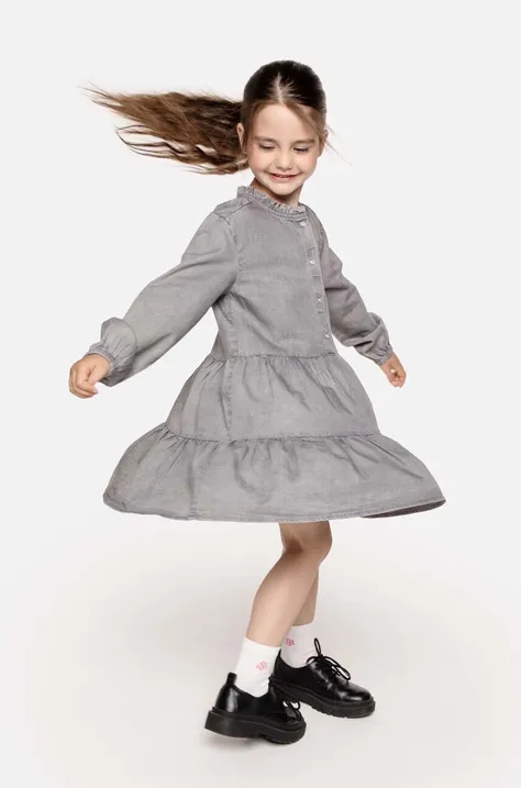 Джинсовое платье Coccodrillo цвет серый mini расклешённая