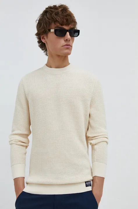 Памучен пуловер Superdry в бежово от лека материя