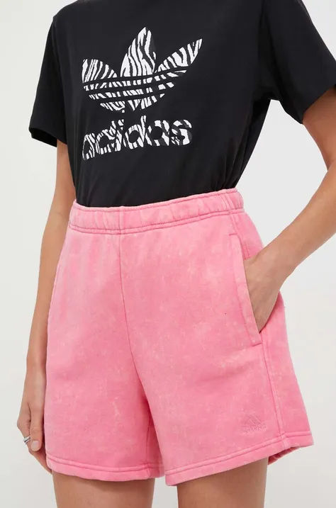 Къс панталон adidas в розово с изчистен дизайн с висока талия
