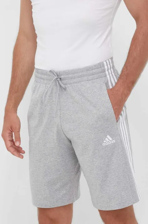 Къс панталон adidas 0 в сиво с меланжов десен IC9384