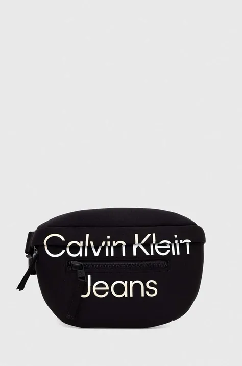 Otroška opasna torbica Calvin Klein Jeans črna barva