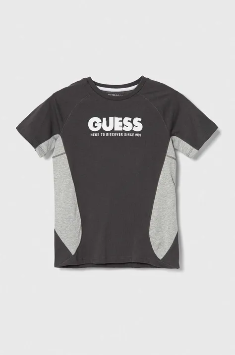 Дитяча бавовняна футболка Guess колір сірий візерунок