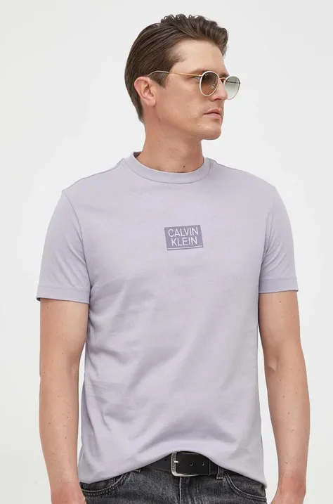Pamučna majica Calvin Klein boja: ljubičasta, s tiskom