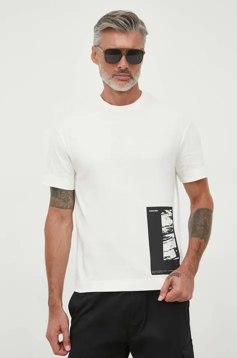 Бавовняна футболка Calvin Klein колір бежевий з принтом