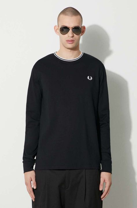 Bavlněné tričko s dlouhým rukávem Fred Perry černá barva, s aplikací, M9602.102