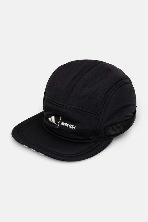 Шапка с козирка adidas x Moon Boot в черно с принт JE1943