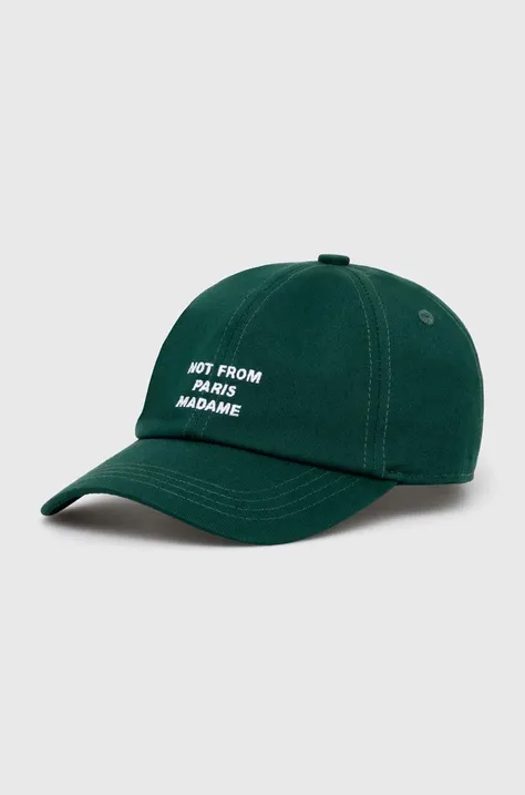 Памучна шапка с козирка Drôle de Monsieur La Casquette Slogan в зелено с апликация PERM-CP151-CO138-DGN