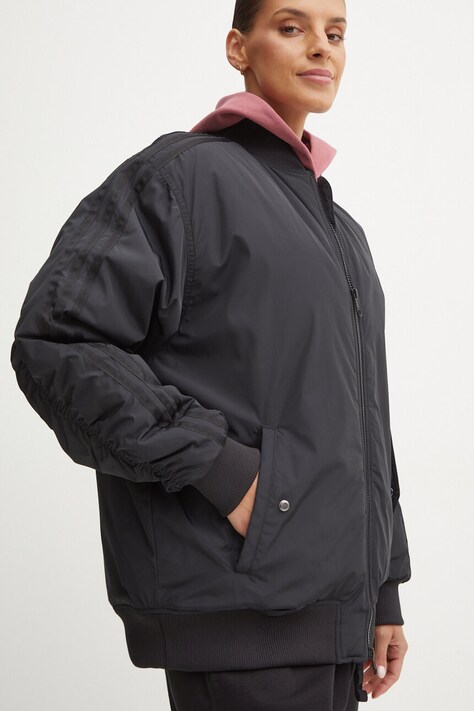 adidas Originals geaca bomber femei, culoarea negru, de tranzitie, IW8422