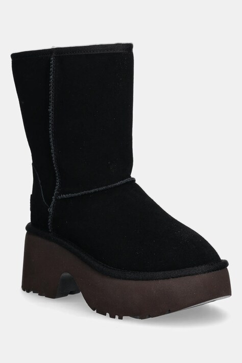 Gležnarji iz semiša UGG Classic Short New Heights ženski, črna barva, 1158310-BLK