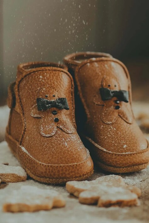 Donsje incaltaminte din piele pentru bebelusi Aggas Booties Gingerbread culoarea maro, 1035702