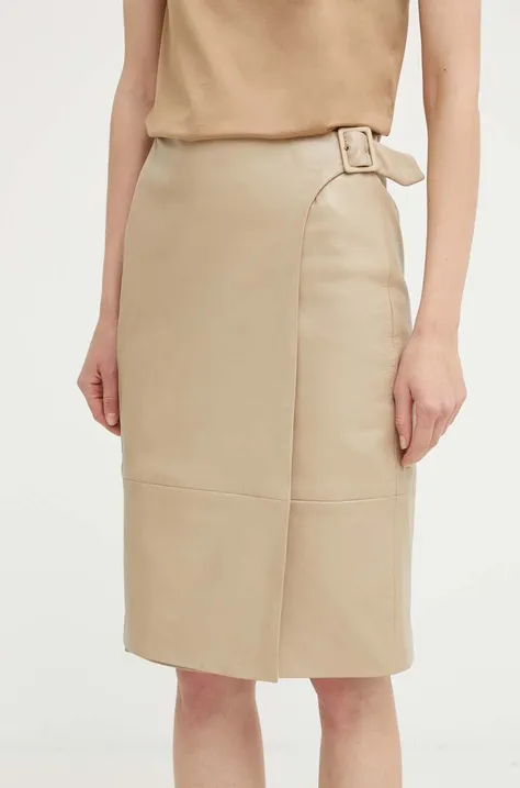 Кожаная юбка BOSS цвет бежевый mini расклешённая 50530060