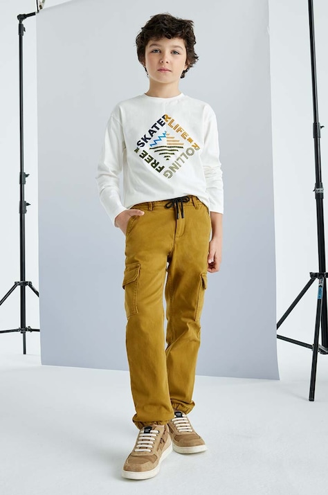 Mayoral pantaloni copii cargo broken culoarea maro, neted, 7541
