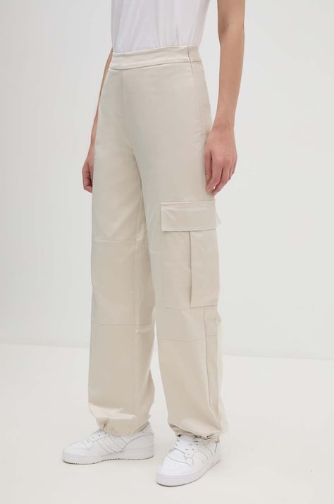 Παντελόνι Calvin Klein Jeans χρώμα: μπεζ, J20J223921