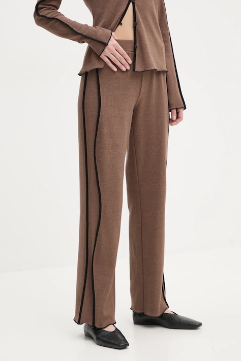 Résumé pantaloni de trening CiaraRS culoarea maro, neted, 222331213