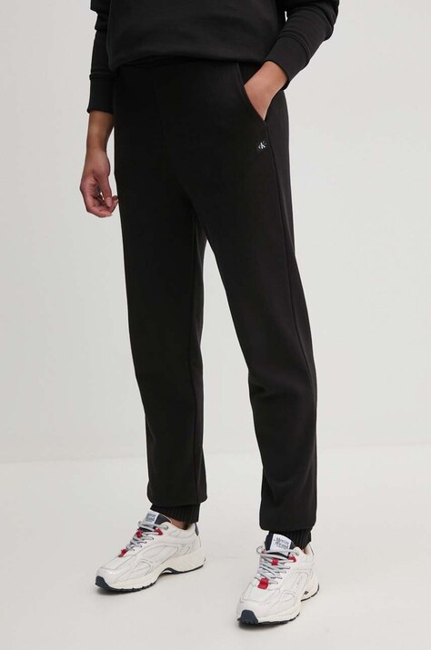 Хлопковые спортивные штаны Calvin Klein Jeans цвет чёрный однотонные J20J224443
