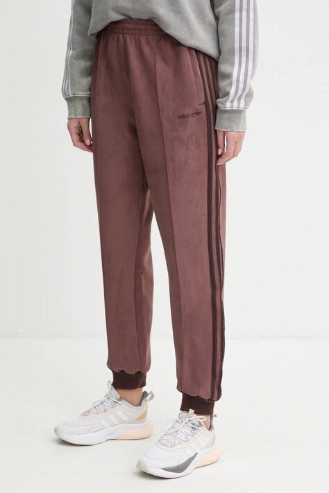 Tepláky adidas Originals hnědá barva, s aplikací, IX1047