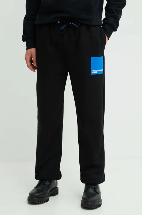 Спортен панталон Karl Lagerfeld Jeans в черно с принт 245D1000