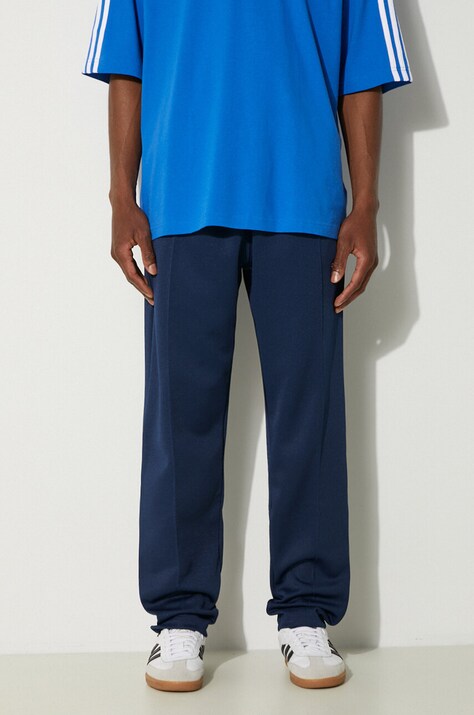 Спортивные штаны adidas Originals цвет синий однотонные IW3232