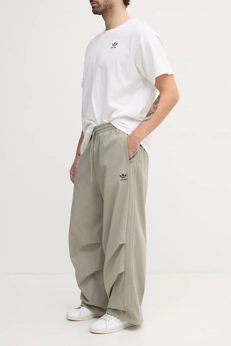 Tepláky adidas Originals Parachute Pant zelená farba, jednofarebné, IZ4849
