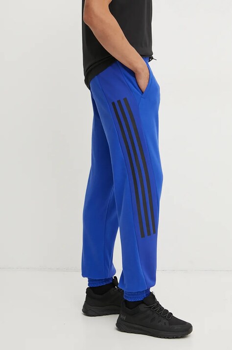 Панталон adidas Future Icons в синьо с десен IV5131