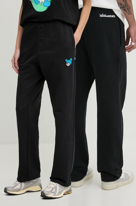 Inbetweeners pantaloni de trening din bumbac culoarea negru, cu imprimeu, F4TWUAFP051