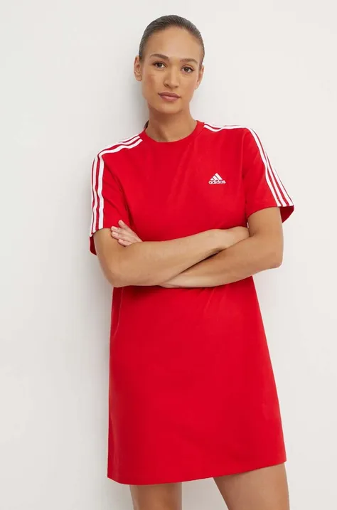 Памучна рокля adidas Essentials в червено къса със стандартна кройка IY4241