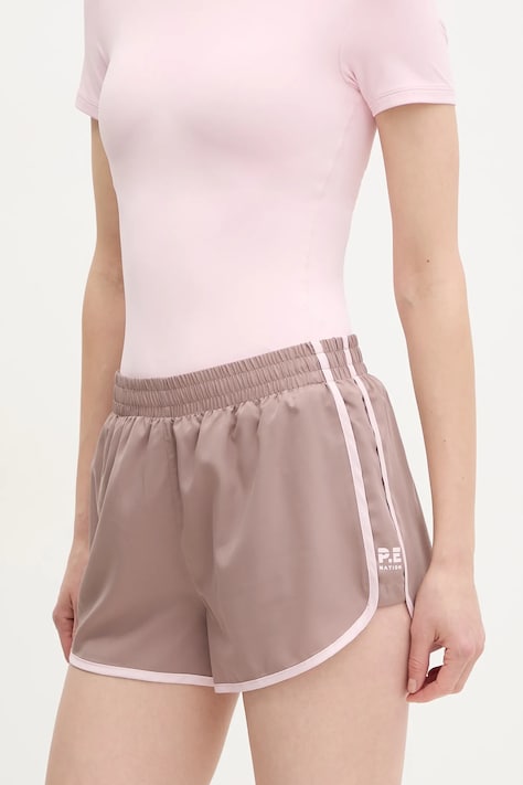 P.E Nation pantaloncini da allenamento Preset colore marrone con applicazione 243S252