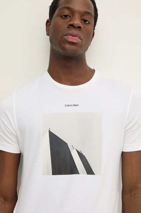 Calvin Klein tricou din bumbac barbati, culoarea alb, cu imprimeu, K10K113597