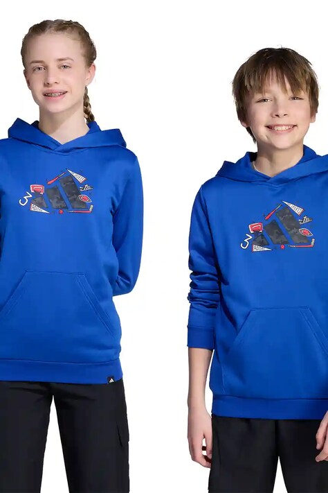 Детски суичър adidas в синьо с качулка с принт JV5130