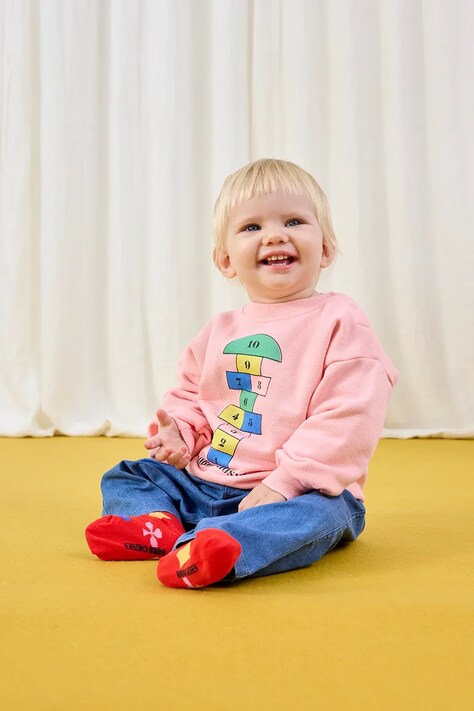Бебешки памучен суичър Bobo Choses Hopscotch в розово с принт 225AB118